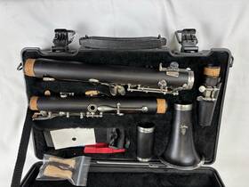 Artley 641064079092 72s Pro Clarinet Black In Case