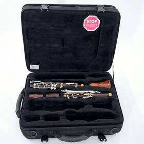Q21862 Backun 889052015992 Model Bclaqc-skg Q Series Professional A Clarinet Sn Open Box