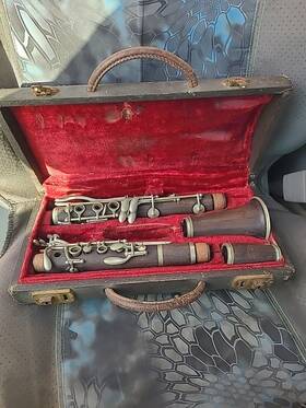 16609 Brevort Antique 8185 Clarinet Wood-cork Silver With Wood/leather Case