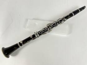 512236 Buffet 210000042452 Used R13 Bb Clarinet Nickel-plated Keys Sn