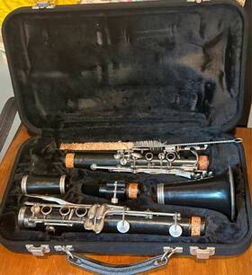Bc2501n-5-0gb Buffet Crampon E11 Bb 17 Keys Clarinet