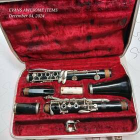 378648 Bundy Vintage Clarinet With Case 1960s
