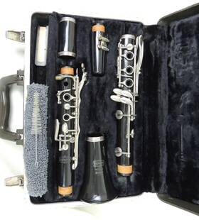 956994 Bundy Bb Clarinet Outfit 1988 Mouthpiece Extras With Case Serial Number