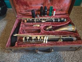 Au15062 Bundy Currently Non-functioning G. M. Paris Bass Clarinet No Low Eb