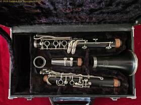 B1636 Evette & Schaeffer And Upper Intermediate Model Clarinet Circa 1950s
