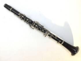 19321 Evette Schaffer 210000012613 Used Wood Bb Clarinet Sn
