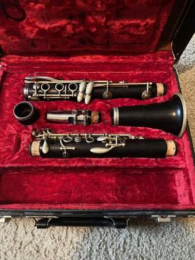 3723 Normandy Vtg Wooden Bb Clarinet