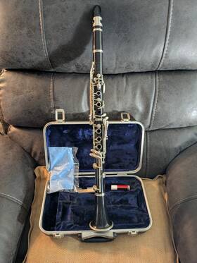 69i60 Reynolds Vintage Emperor Clarinet With Case And Accessories/ Collector Special
