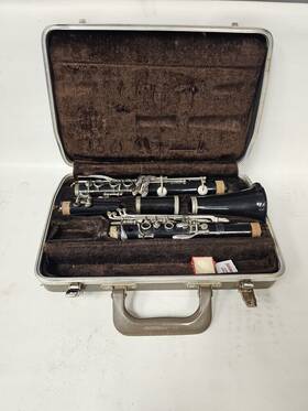 515746 Selmer Bundy Resonite Bb Clarinet