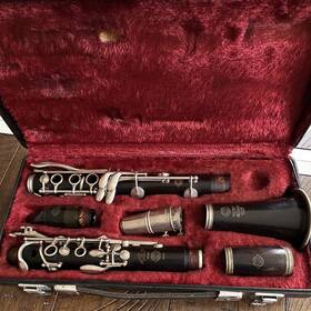Selmer R-8849 Bb Bass Clarinet Wood Body Black With Case And Mouthpiece