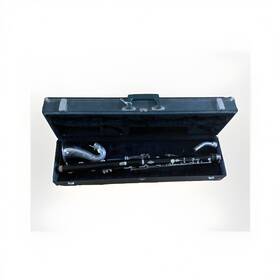 7480 Vito Brand Alto Clarinet With Case Made In Usa