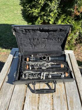 7810 Vito France Intermediate Level Wooden Clarinet Made In With Case Mouthpiece
