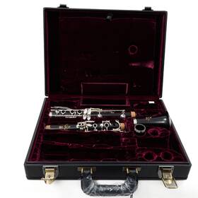 001779 Yamaha 889025107020 Model Ycl-sevra Custom Professional A Clarinet Sn Superb