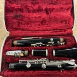Vintage Bundy Clarinet With Hard Carrying Case Peak Supreme Mouthpiece. Fixed Price $56.00.