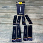 Vandoren Traditional Bb Clarinet Reeds Strength CR102: Open Box, 8 Total. Fixed Price $19.48.