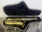 Reynolds Medalist Alto Saxophone Made In Italy W/ Skb Case Untested Needs Repair. Fixed Price $135.00.