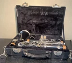 Vintage Armstrong Band Clarinet Elkhart Usa 4001 With Case, Music & Accessories. Fixed Price $50.00.