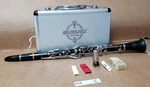 Suzuki Musique Clarinet Set W/ Case CLO8 0662 ! Q528. Fixed Price $26.78.