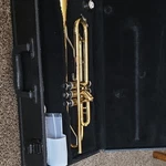 King Bb Standard Trumpet Brass Lacquered Piston Valves Case Mouthpiece Care Kit. Fixed Price $120.00.