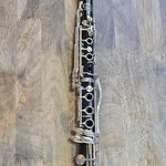Vito Clarinet Black/silver Medium Bore Adjustable Thumb Rest W/ Case C85287. Fixed Price $77.00.