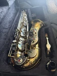 Mendini By Cecilio Saxophone With Case And Mouthpiece Extras Included. Fixed Price $230.00.