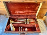 F.a. Reynolds 224526 Medalist Trumpet W Rudy Muck Case Mouth Pieces & Mute Vtg. Fixed Price $568.75.