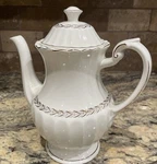 J&g Meakin England Classic White Teapot Gold Laurel Band Trim Unused 9 1/2. Fixed Price $42.00.