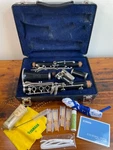 Bundy Selmer Resonite Clarinet Band Musical Instrument/hard Case/extra's. Fixed Price $75.00.