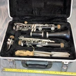 Boosey & Hawkes London Series 1-10 Clarinet. Bundy Mouthpiece Mbt Case 6 Reeds. Fixed Price $75.00.