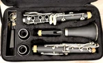 Mendini By Cecilio MCT-JE2 Clarinet W/ Case. Fixed Price $99.95.