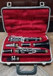 (MA2) Vintage Bundy Selmer Resonite Clarinet With Hard Case. Fixed Price $24.99.