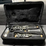 Mendini By Cecilio Black Plastic Clarinet With Case, Care Kit, Music Pocketbook. Fixed Price $47.00.